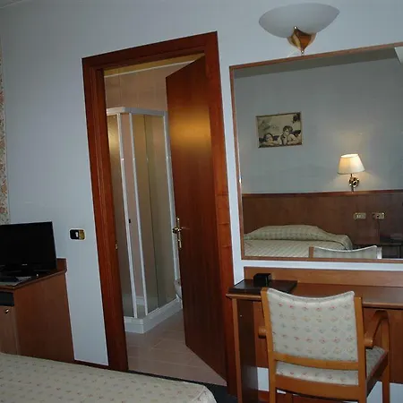 酒店 马奇酒店 4*