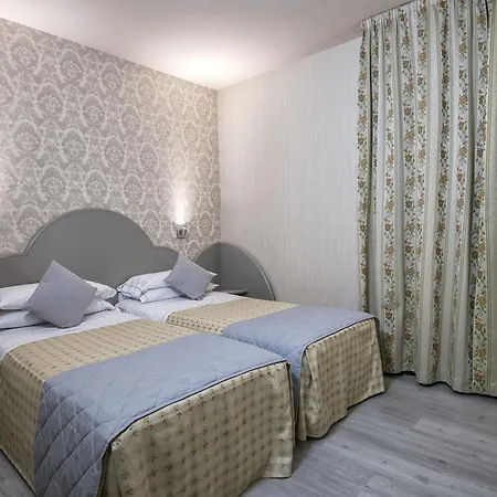 马奇酒店 Soliera